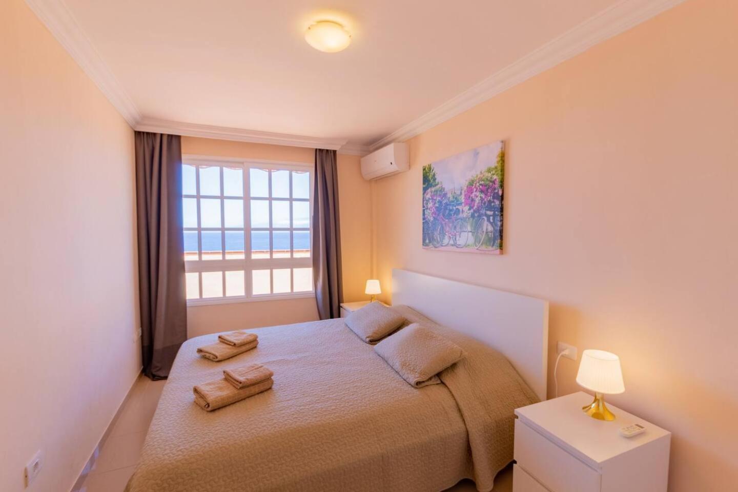 Penthouse With Jacuzzi By Dream Homes Tenerife * Puerto de Santiago (Tenerife)