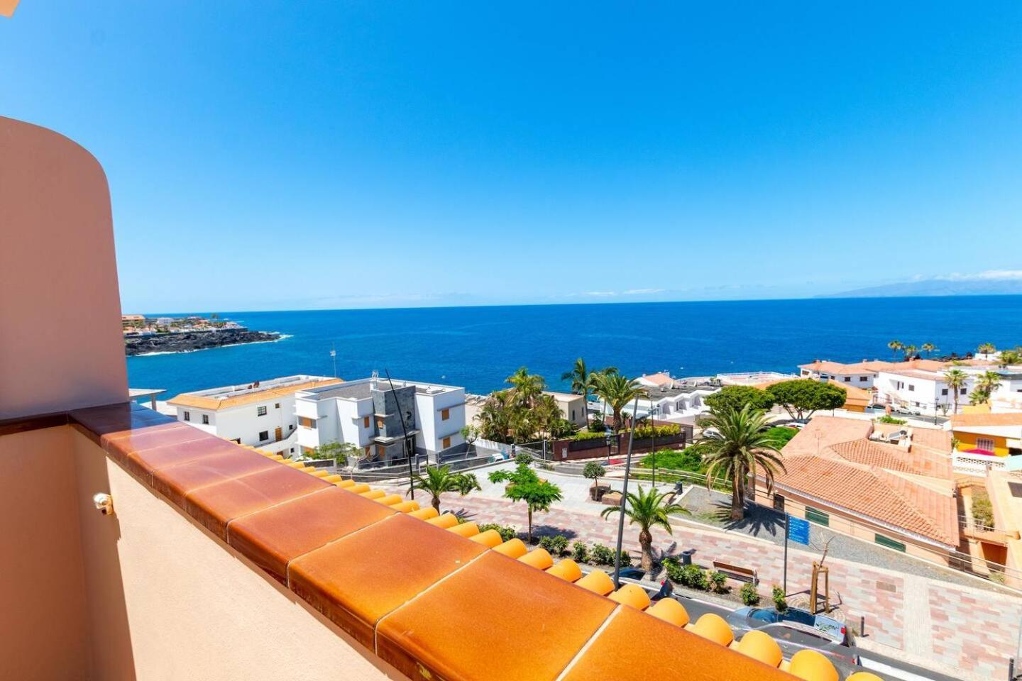 Penthouse With Jacuzzi By Dream Homes Tenerife Apartment