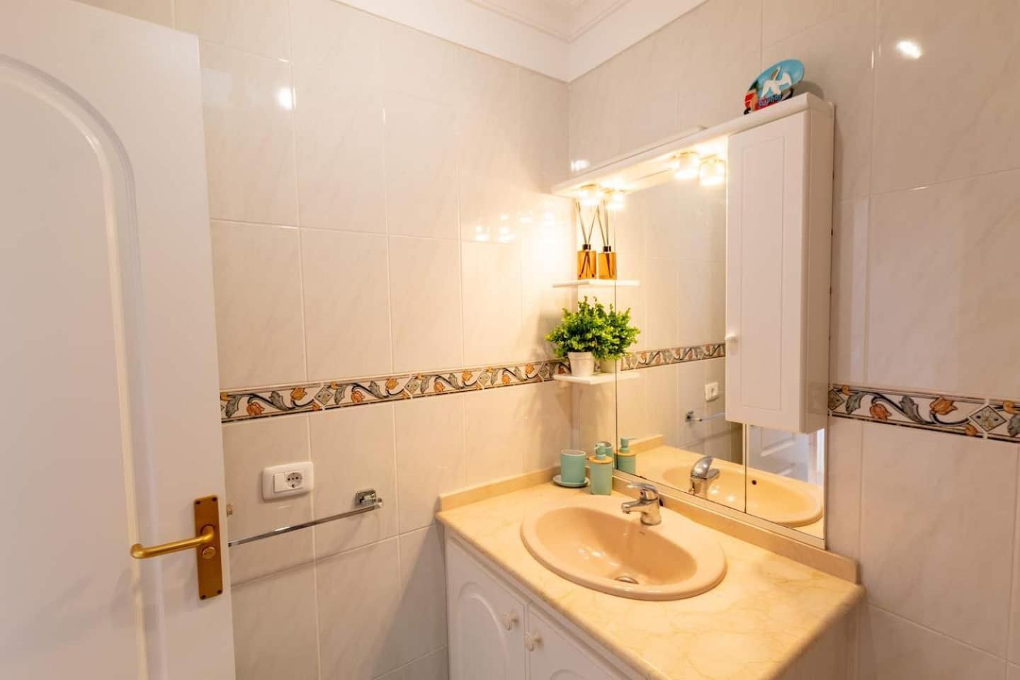 Penthouse With Jacuzzi By Dream Homes Tenerife